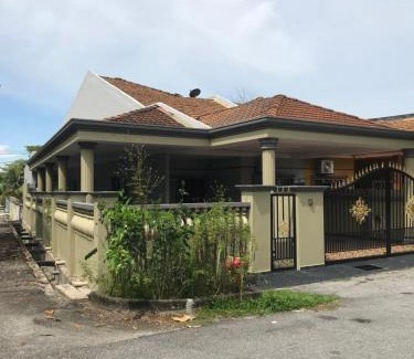 Rawang House | Homestay Islam Bandar Tasik Puteri Rawang