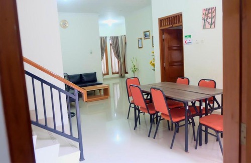 Condongcatur House | Homestay Jogja Gejayan Dekat Pakuwon Mall by Simply Homy