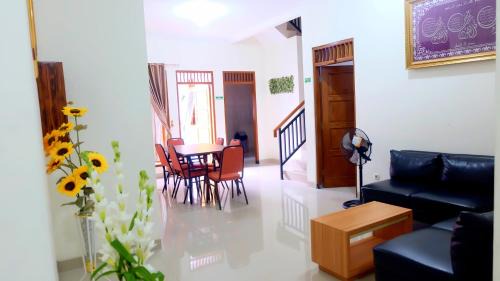 Condongcatur House | Homestay Jogja Gejayan Dekat Pakuwon Mall by Simply Homy