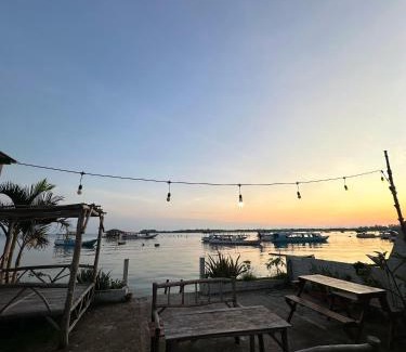 Java House | Homestay JS LAUT