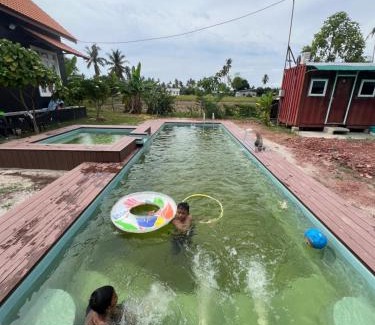 Kampung Permatang Janggus Villa | HOMESTAY Kampong KOTA AUR Resort with swimming pool, Kepala Batas, SEBERANG PERAI, PENANG -MOTAC registered Awarded ASEAN homestay standard Malaysia AWARD 2023-2028 Only 3 minutes from viral KG AGONG