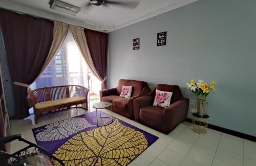 Bandar Sri Permaisuri House | Homestay Kasyaf HUKM Cheras With Wi-fi
