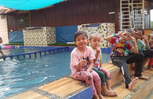 Kampung Semut Api House | HOMESTAY Kb Wakaf Kayu