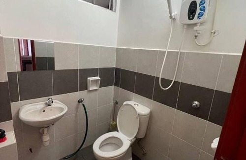 Kampung Ladang Tok Pelam Apartment | Homestay Kuala Terengganu Affan02 Dekat Pantai Batu Buruk