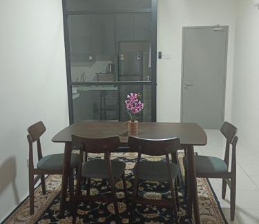 Ijok Apartment | Homestay Melody Puncak Alam
