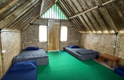 Jambelaer House | Homestay Nuansa Bambu di Kadudampit Sukabumi