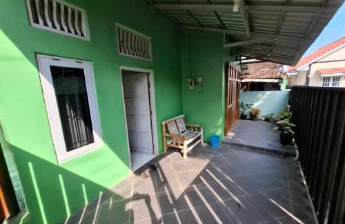 Central Yogyakarta House | Homestay Omah Joyo Tugu Malioboro