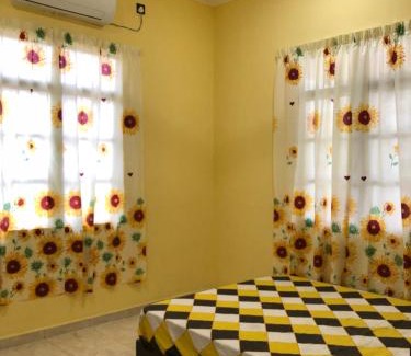 Kampung Penarik Ski Chalet | Homestay opah d rhuteng