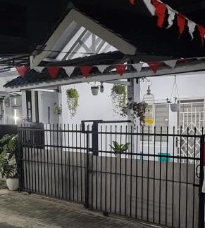 Cirebon House | Homestay Permata Cirebon