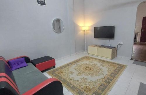 Kampung Pondok House | Homestay Rahmat
