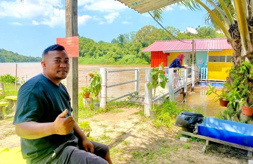 Kuala Rompin Boat Rental | Homestay Rumah Rakit Amaraisya Rompin