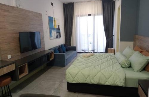 Taman Melaka Raya Apartment | Homestay Shah Rizki at Imperio with swimming pool muslim friendly