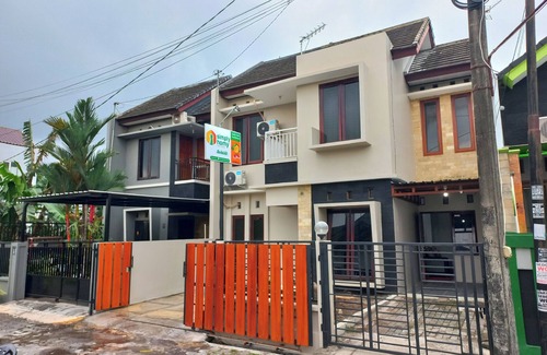 Mlati House | Homestay Syariah Dekat Monjali dan JCM by Simply Homy