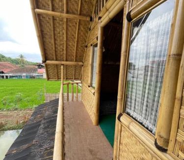 Jambelaer House | Homestay Syariah Kadudampit Sukabumi