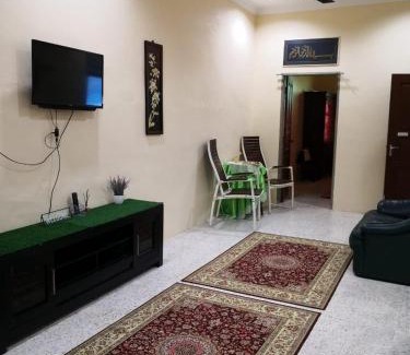 Kampung Sura House | Homestay Teratak Ayahanda Dungun