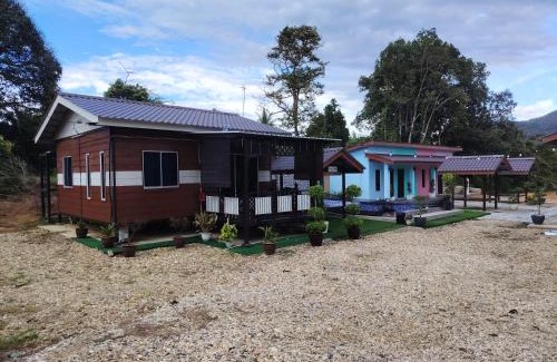 Gua House | Homestay Teratak D'Desa