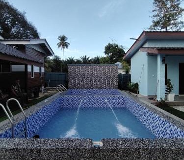 Gua House | Homestay Teratak D'Desa