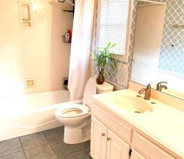 Northeast Carrollton House | Homestay