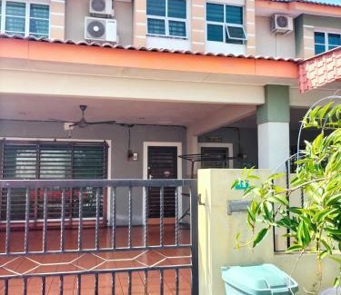 Batu Gajah House | Homestay Ustaz