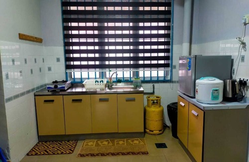 Tanjung Tanah Merah Apartment | Homestay WaDi 2, Apartment with pool near beach
