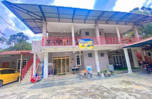Alor Gajah House | Homestay Zalida C Musleem