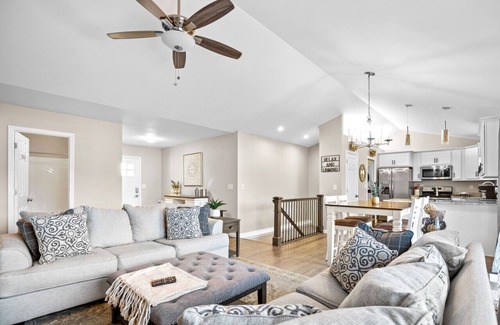 O'Fallon House | Homestead Retreat: O'Fallon Getaway