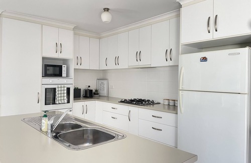 Dudley East House | Homestyle house in Penneshaw