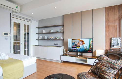Bach Dang Riverside Apartment | Homet Saigon RiverGate - Free Pool & Gym & PickUp Services