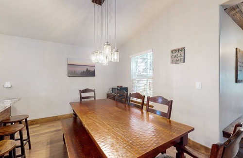 Tahoe Pines Cabin | Homewood Cabin Among the Pines with private hot tub - dog-friendly