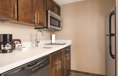 Navy Yard Hotel | Homewood Suites by Hilton Washington DC Capitol-Navy Yard