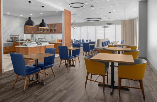 First Ward Hotel | Homewood Suites By Hilton Charlotte Uptown First Ward