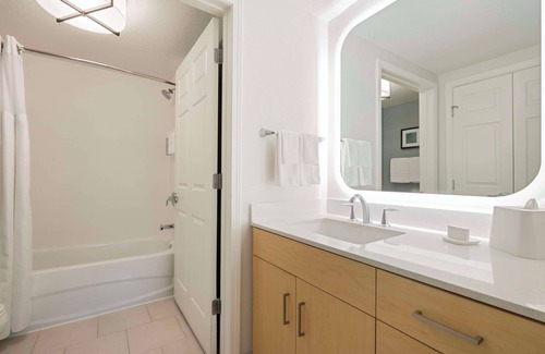 Parsippany Hotel | Homewood Suites by Hilton Parsippany-Troy Hills