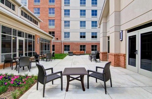 Woodbridge Hotel | Homewood Suites by Hilton Woodbridge