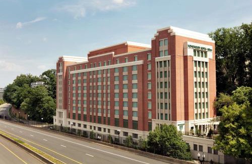 Rosslyn Hotel | Homewood Suites By Hilton Arlington Rosslyn Key Bridge