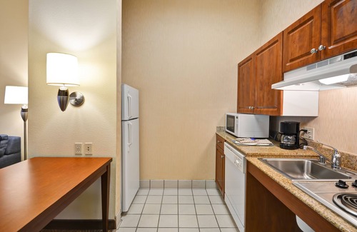 East Peralta Hotel | Homewood Suites by Hilton Oakland-Waterfront