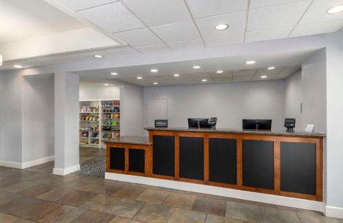 Deer Valley Hotel | Homewood Suites by Hilton Phoenix North-Happy Valley