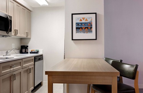 Lansdale Hotel | Homewood Suites by Hilton Lansdale