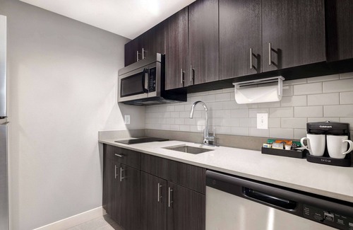 Oklahoma City Hotel | Homewood Suites by Hilton Oklahoma City Quail Springs