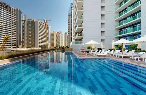 Downtown Dubai Apartment | Homey 1 BR w/Burj Khalifa view!