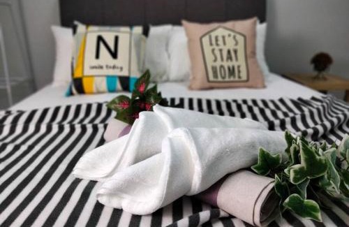 Kampung Sungai Raya House | Homey 9pax 3BR MRT Cheras Tmn Suntex I HomeBrickz