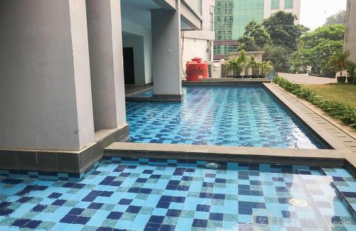 Mampang Prapatan Apartment | Homey and Comfortable 1BR Apartment at Royal Olive Residence By Travelio