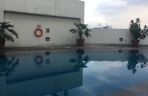 Braga Apartment | Homey and Cozy 1BR Apartment at Braga City Walk By Travelio