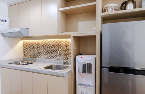 Pasirkaliki Apartment | Homey And Cozy 2Br Apartment At Tamansari La Grande