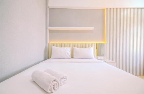 Depok Apartment | Homey and Modern Look 2BR Transpark Cibubur Apartment By Travelio