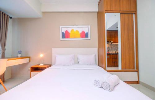 Bekasi Timur Apartment | Homey and Relaxing Studio @ Grand Dhika City Apartment By Travelio