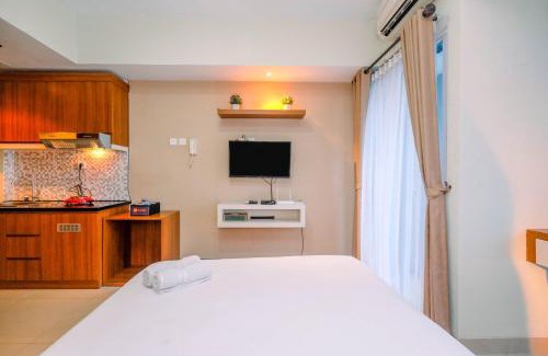 Bekasi Timur Apartment | Homey and Relaxing Studio @ Grand Dhika City Apartment By Travelio