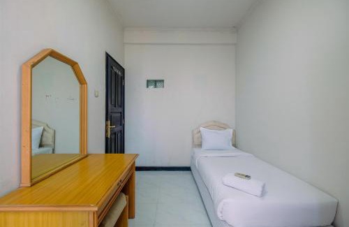Gambir Apartment | Homey and Spacious 3BR Kondominium Juanda Apartment By Travelio