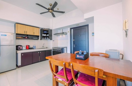 East Kuningan Apartment | Homey And Warm 1Br Apartment At Ambassade Kuningan
