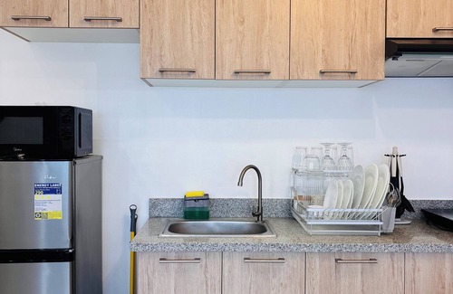 Mandurriao Condo | Homey Comfort Retreat
