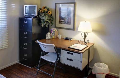 Colonia Del Norte House | Homey Furnished Phoenix Rental